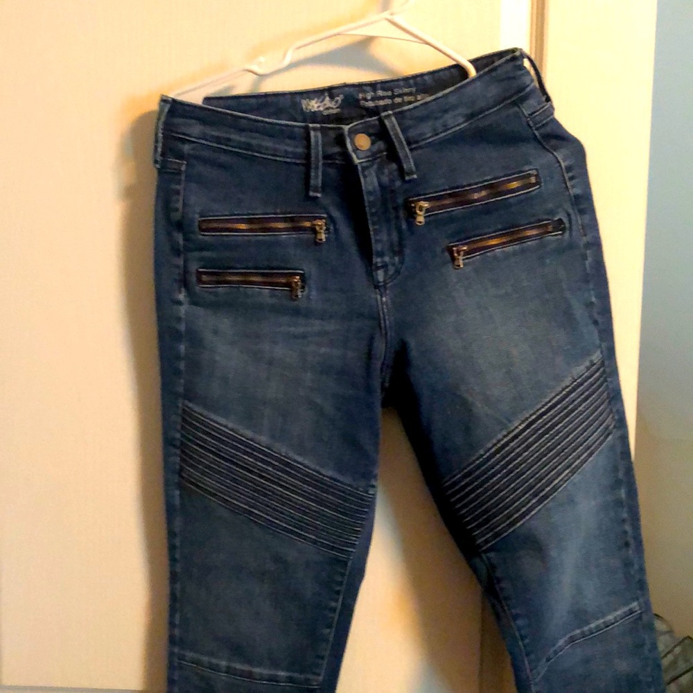 Perfect shape!  Never worn jeans Mossimo